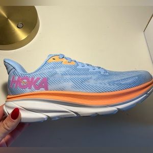 Brand new in the box women’s size 9 Hoka One One Clifton 9 airy blue/ ice water